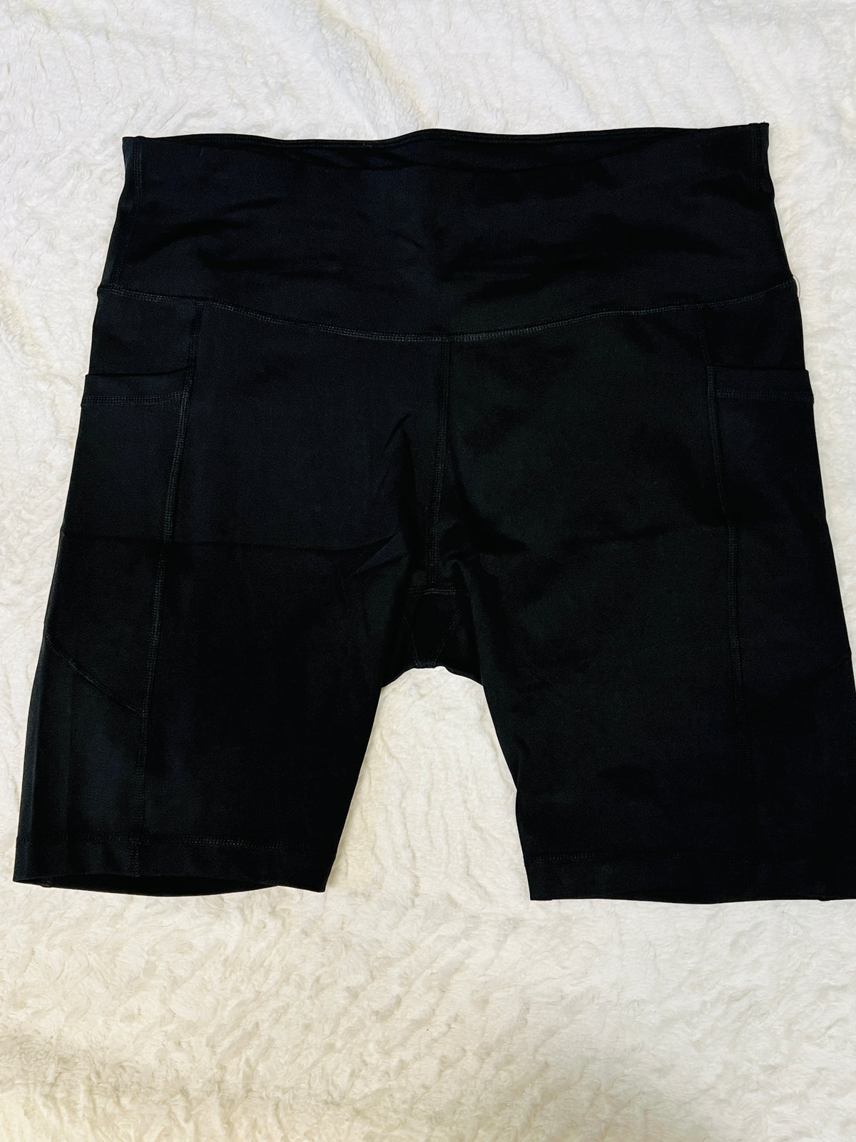 [CURVY] Black Biker Shorts *
