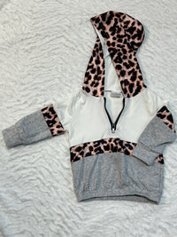 [MINI] Leopard Jumpsuit Outfit
