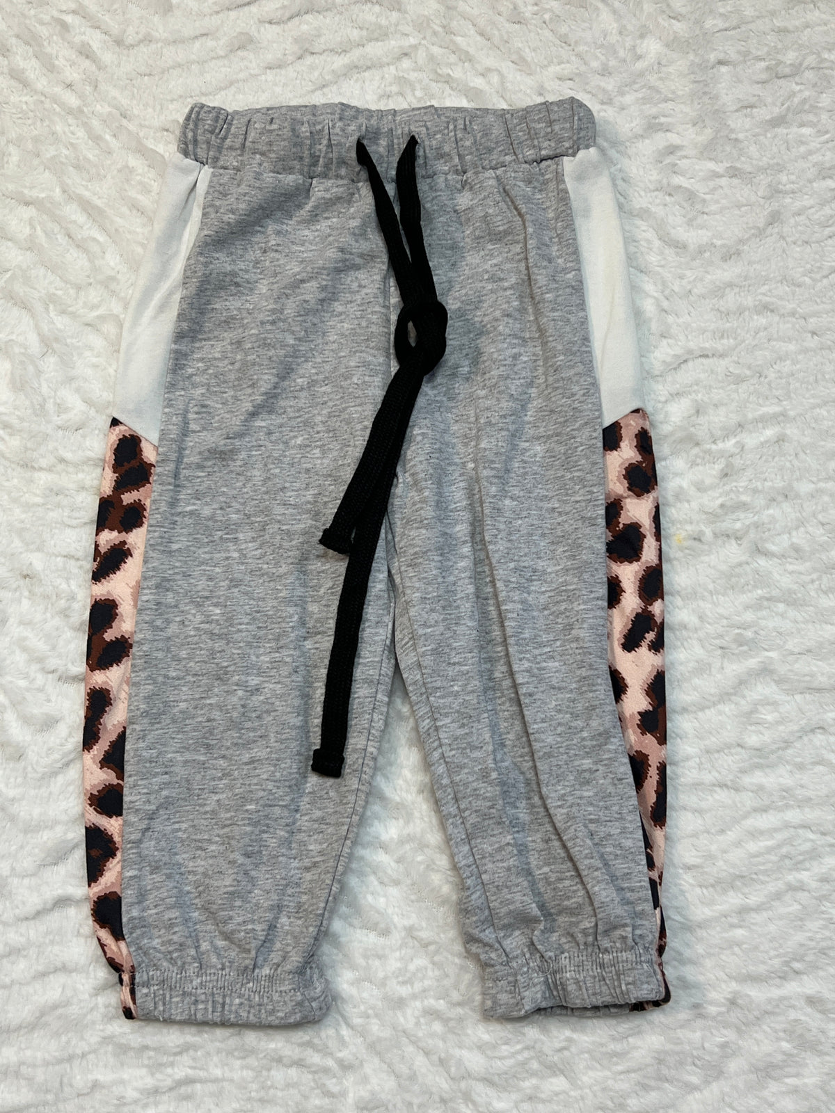 [MINI] Leopard Jumpsuit Outfit